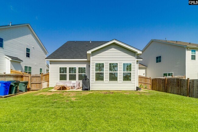 Building Photo - 1045 Ashcroft Cir