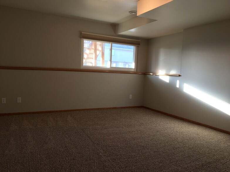 Building Photo - 5717 Ambrosia Ter