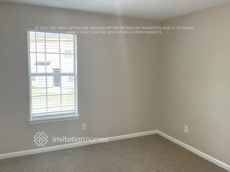 Building Photo - 5941 Colonnade Dr