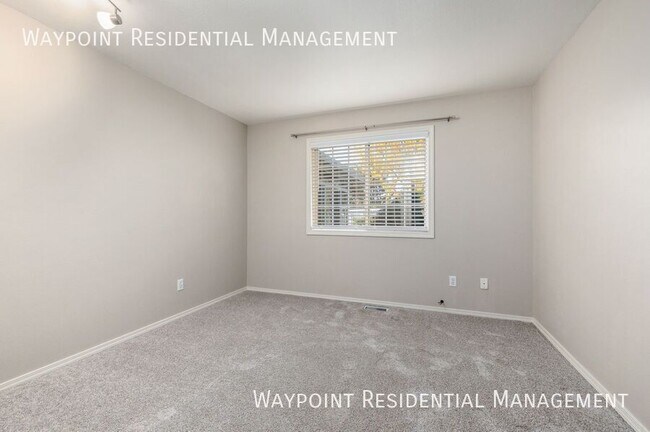 Building Photo - 4917 N Contour Way