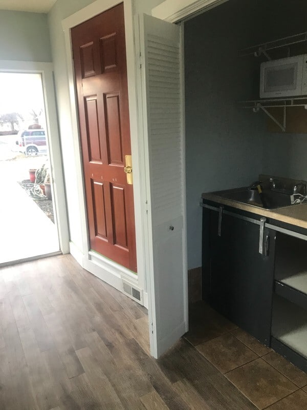 Building Photo - 58 W 400 S