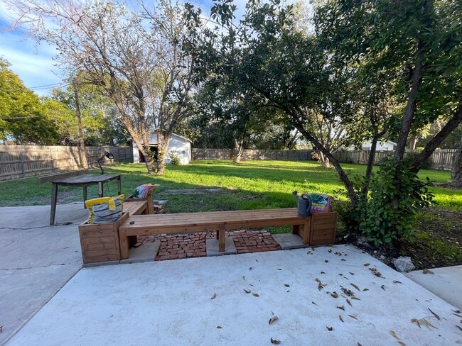 Building Photo - 1306 N 42nd St