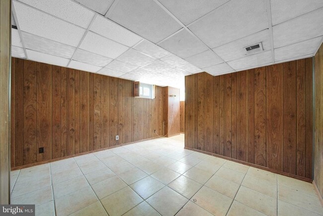 Building Photo - 10502 Glenhaven Dr
