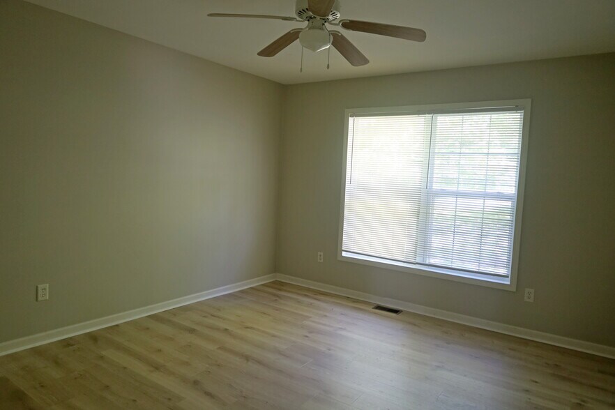 Building Photo - 2642 Hibbitts Rd
