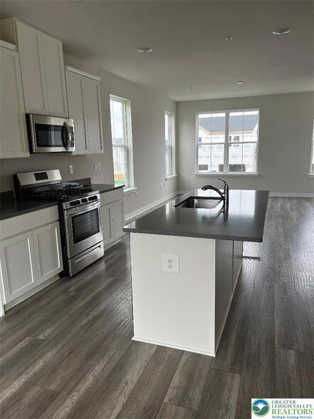 Building Photo - 4930 Brookside Ct