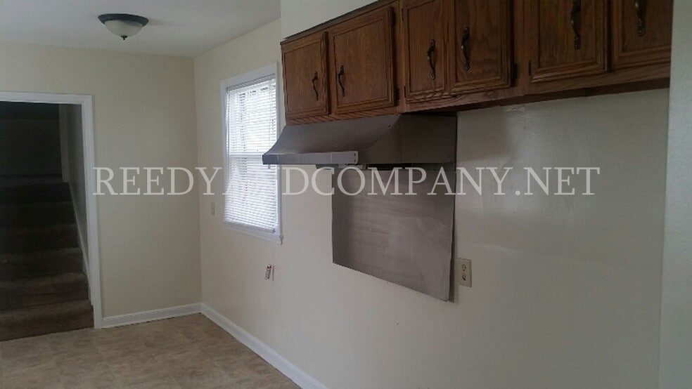 Building Photo - 3711 Buchanan Ave