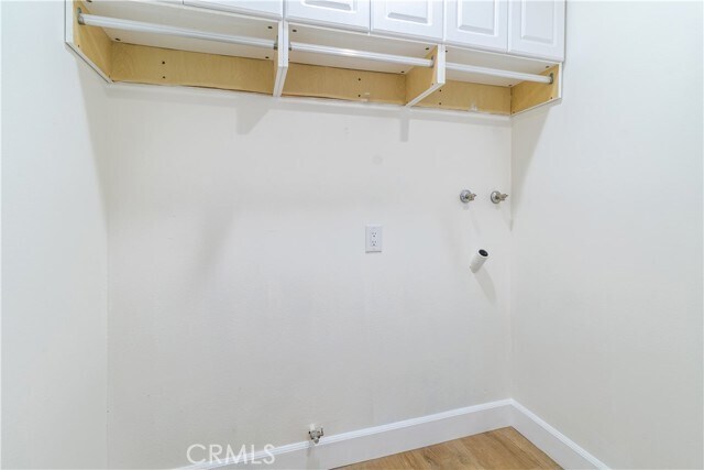 Building Photo - 31 Windjammer