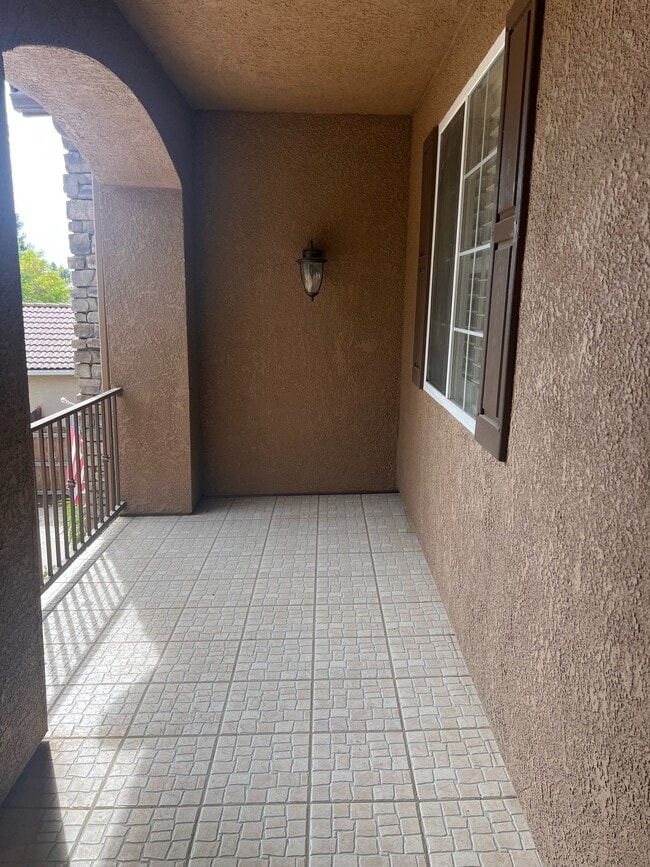 Building Photo - 2537 Deauville Cir