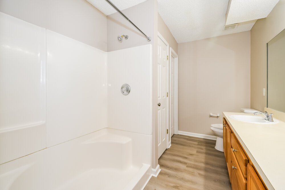 Building Photo - 6740 Newgate Cir E