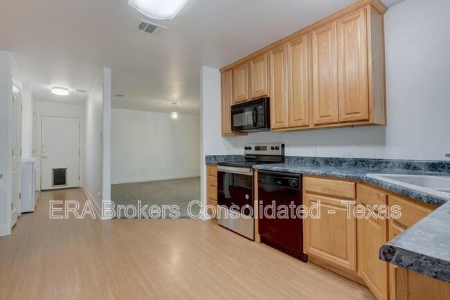 Building Photo - 994 Windmill Ranch Rd