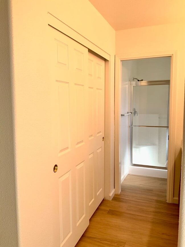 Building Photo - Quiet Home in Copper Hills located in a Cul-de-sac. **Do not distrub current tenant**