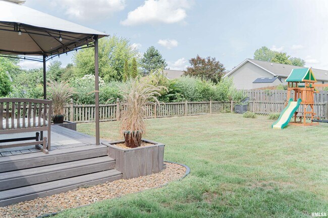 Building Photo - 1608 Briarcreek Ln