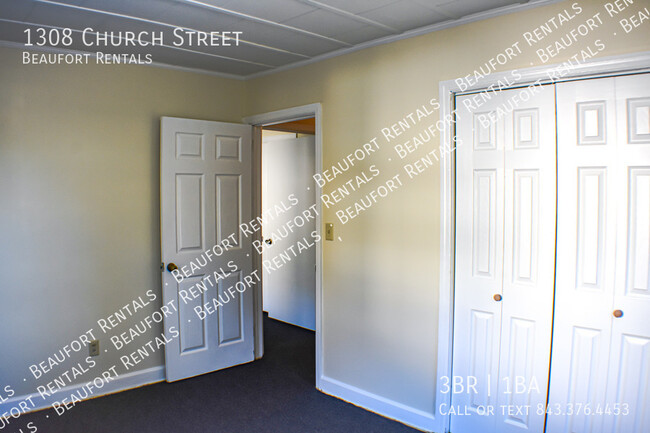 Building Photo - 1308 Church Street