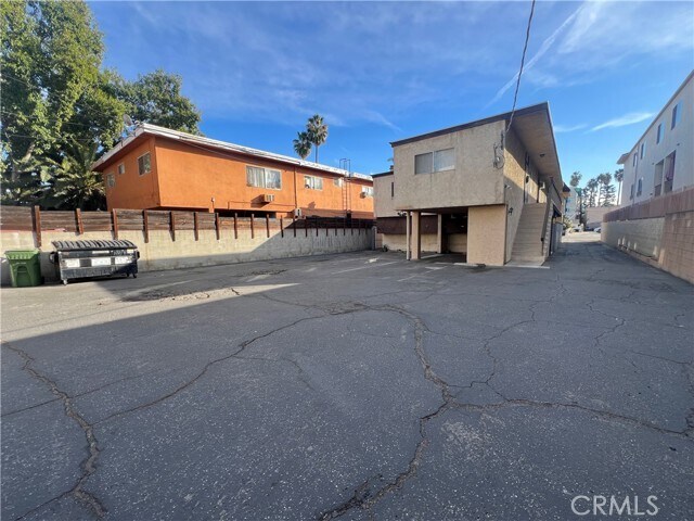 Building Photo - 14817 Sylvan St