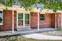 Building Photo - 2821 Serendipity Cir E