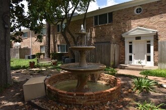 Building Photo - 4040 San Felipe St