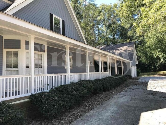 Building Photo - 1609 Flat Rock Dr SW