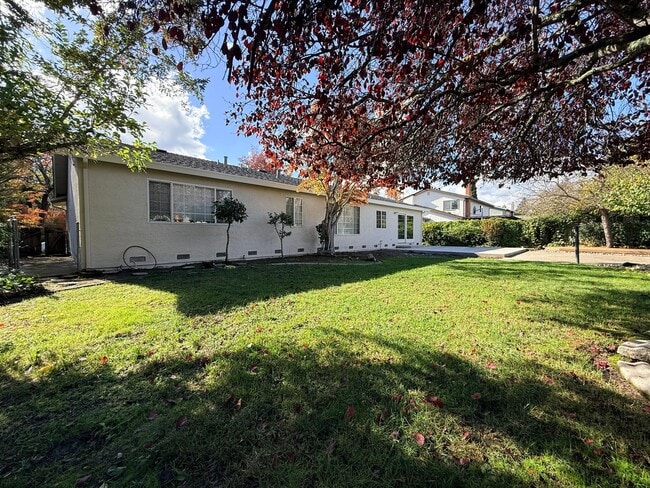 Building Photo - NEWLY RENOVATED- 4BD/2BA, Single-Family Home in Twin Creeks Area of San Ramon- Available NOW!