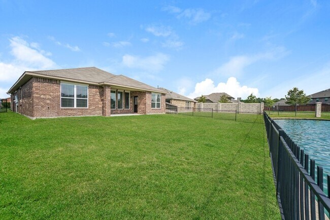 Building Photo - 29607 Clover Shore Dr
