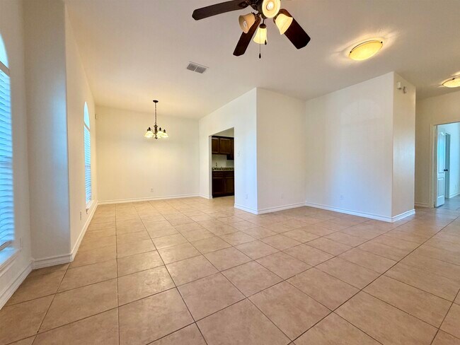 Building Photo - 10706 International Blvd