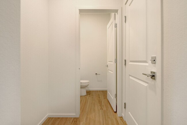 Building Photo - 4954 Denys Dr.