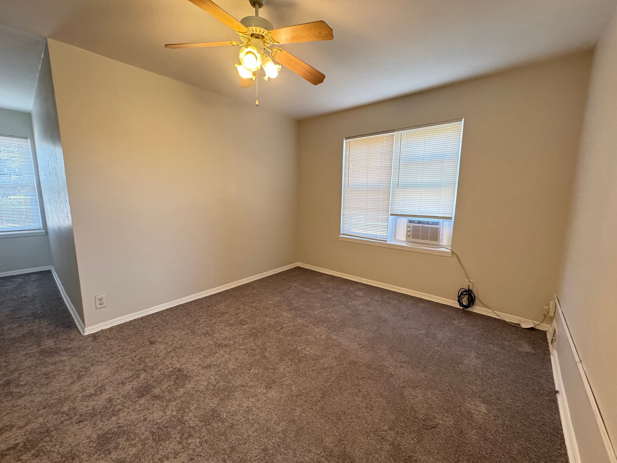 Building Photo - 6007 NW 32nd St