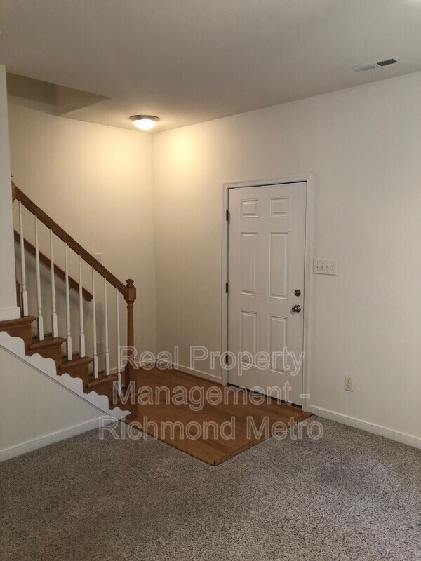 Building Photo - 409 Wilmer Ave