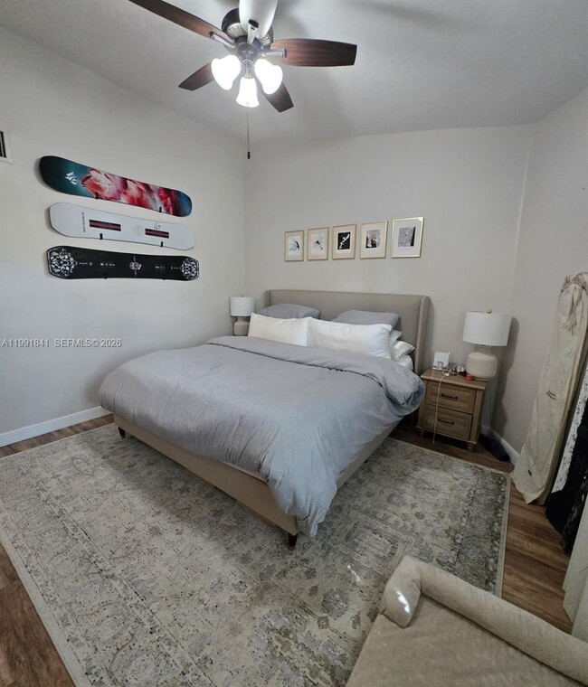 Building Photo - 806 SE 14th St