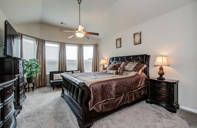 Building Photo - 7610 River Pass Dr