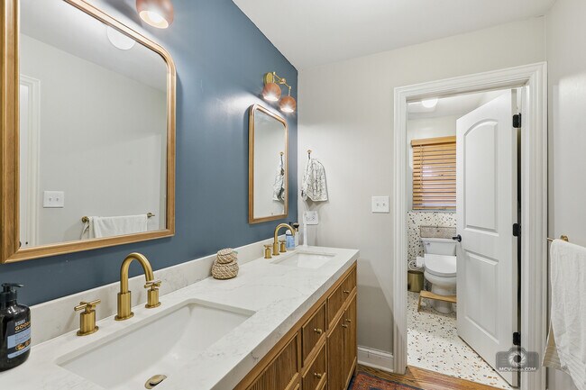 Building Photo - 6456 W 175th ST