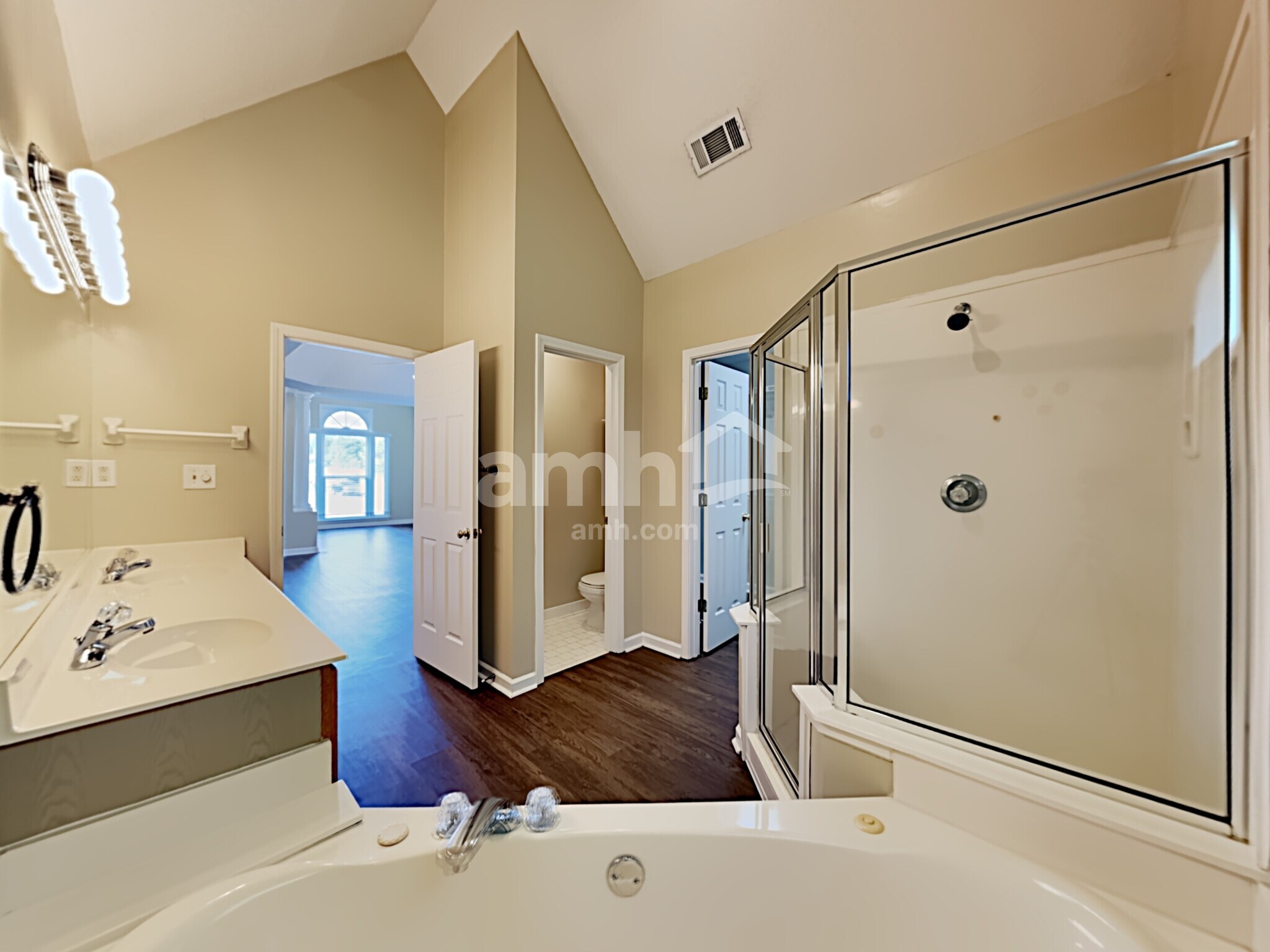 Building Photo - 6857 Briarfield Ln