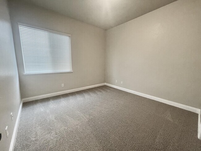 Building Photo - 6408 Vilamoura Way