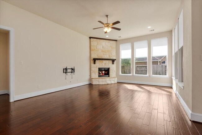 Building Photo - 11231 Dunstan Hill Dr