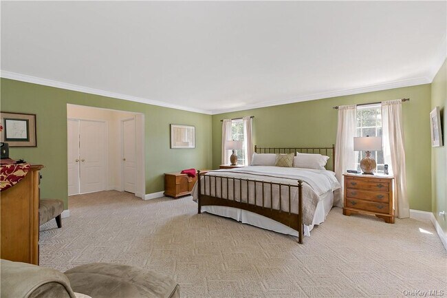 Building Photo - 4 Sonoma Rd