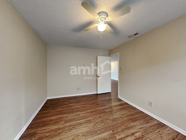 Building Photo - 9471 W Quarter Moon Dr