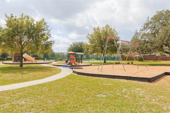 Building Photo - 17843 Cunningham Ct