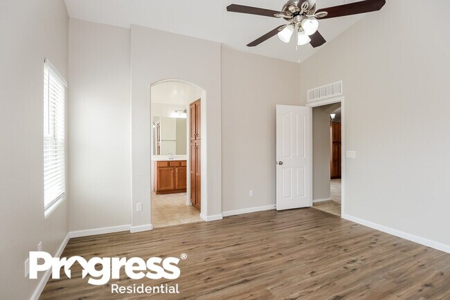 Building Photo - 35515 N Belgian Blue Ct