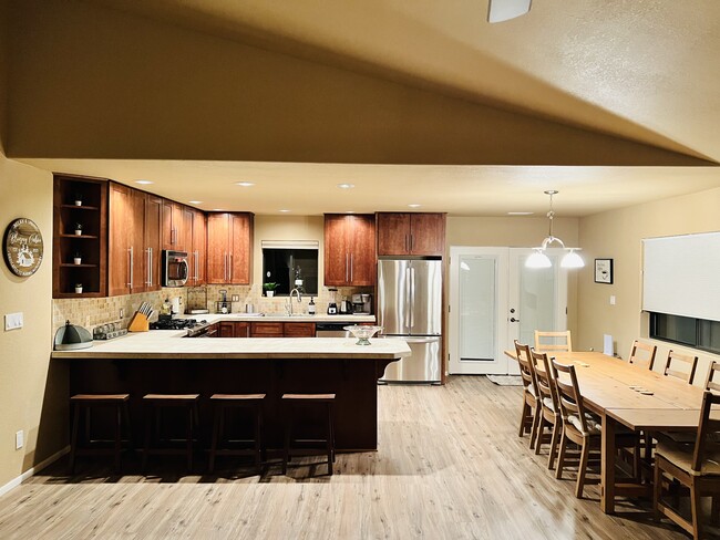 Building Photo - 17520 Bluejay Cir