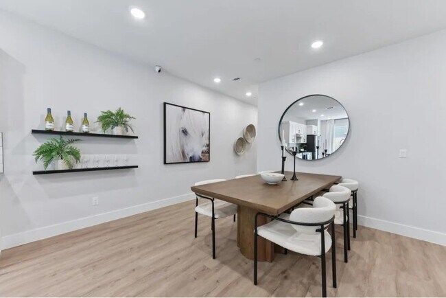 Building Photo - 8700 Finial Dr
