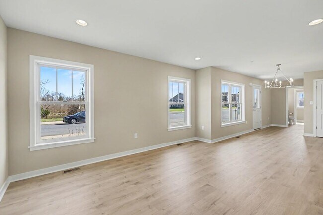 Building Photo - 7213 White Oak Blvd