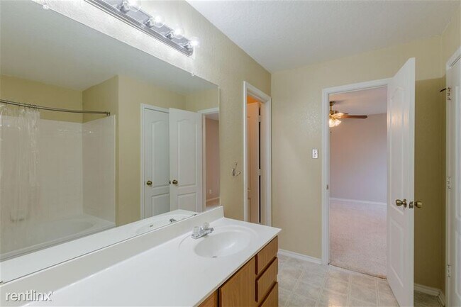 Building Photo - 1360 Copper Path Dr