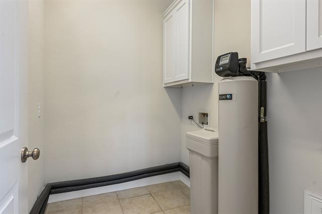 Building Photo - 3870 White Clover Ln