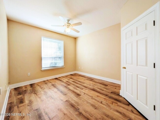 Building Photo - 10550 Baymeadows Rd