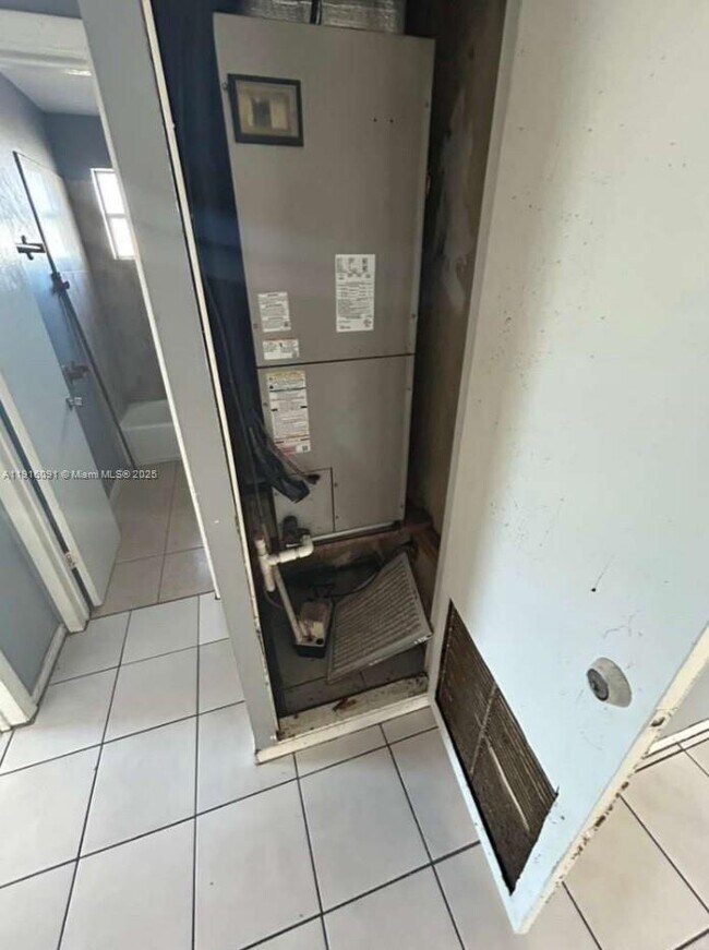 Building Photo - 1693 NW 8th Ave