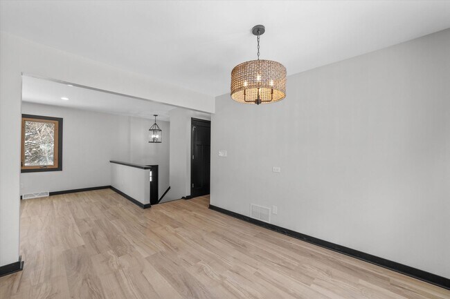 Building Photo - 666-668 Hearne Ct.