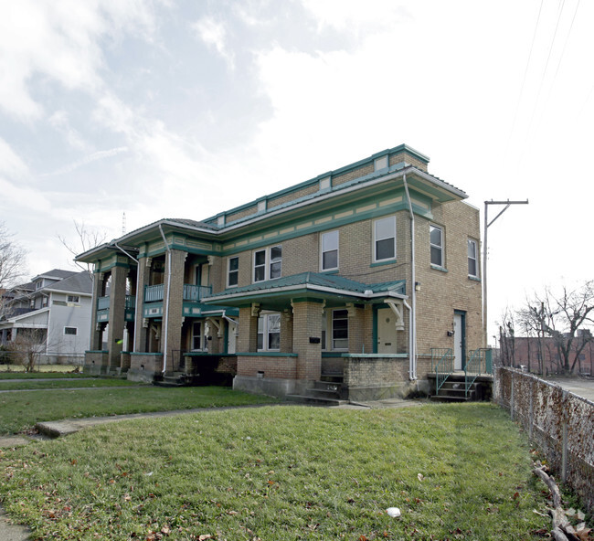 Building Photo - 900-912 Neal Ave