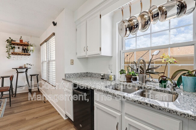 Building Photo - 2890 W Long Cir