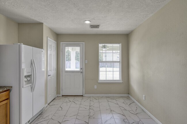 Building Photo - 3626 Garrison Run Dr