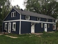 Building Photo - 2419 E Monument St