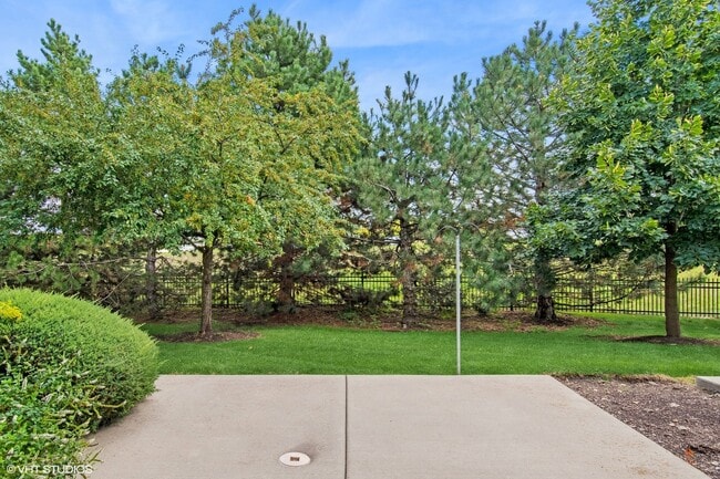 Building Photo - 217 S Alder Creek Dr